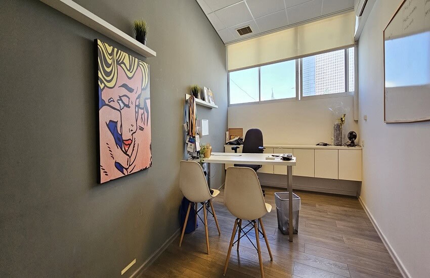 להשכרה משרד 300 מר במחיר אטרקטיבי וגג לשימוש השוכרים