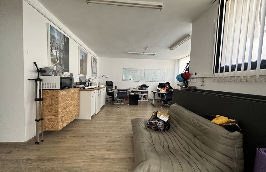 משרדים להשכרה בשכונת מונטיפיורי, 75 מר ברחוב גרשון שץ