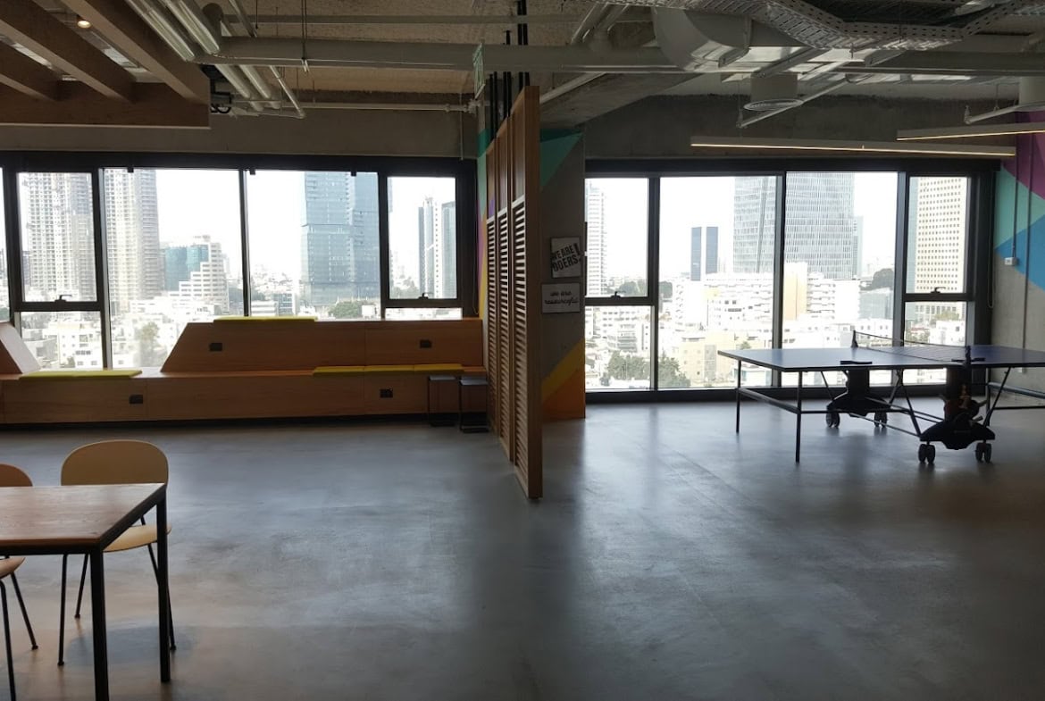 לאונג'/ פינות אוכל