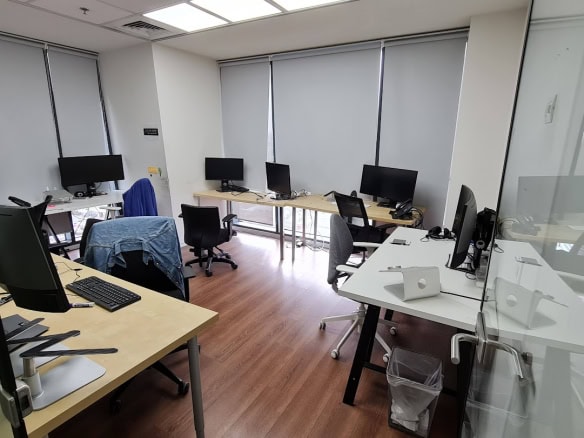 אחד מחדרי עבודה