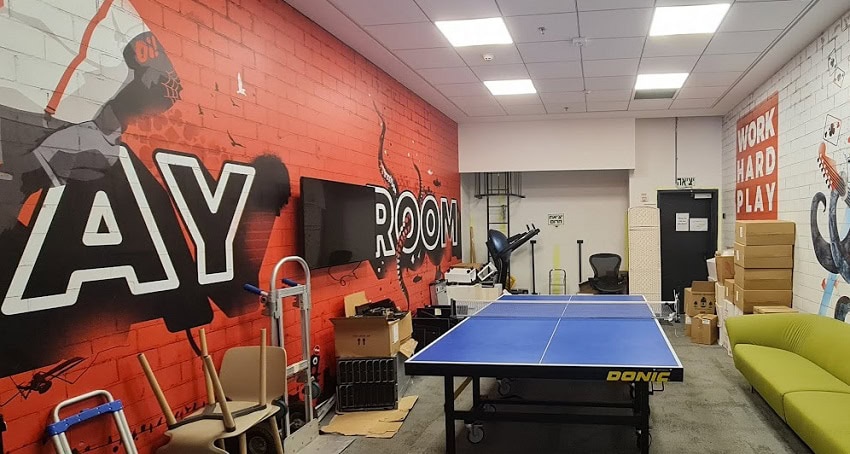 חדר משחקים/ לאונג'