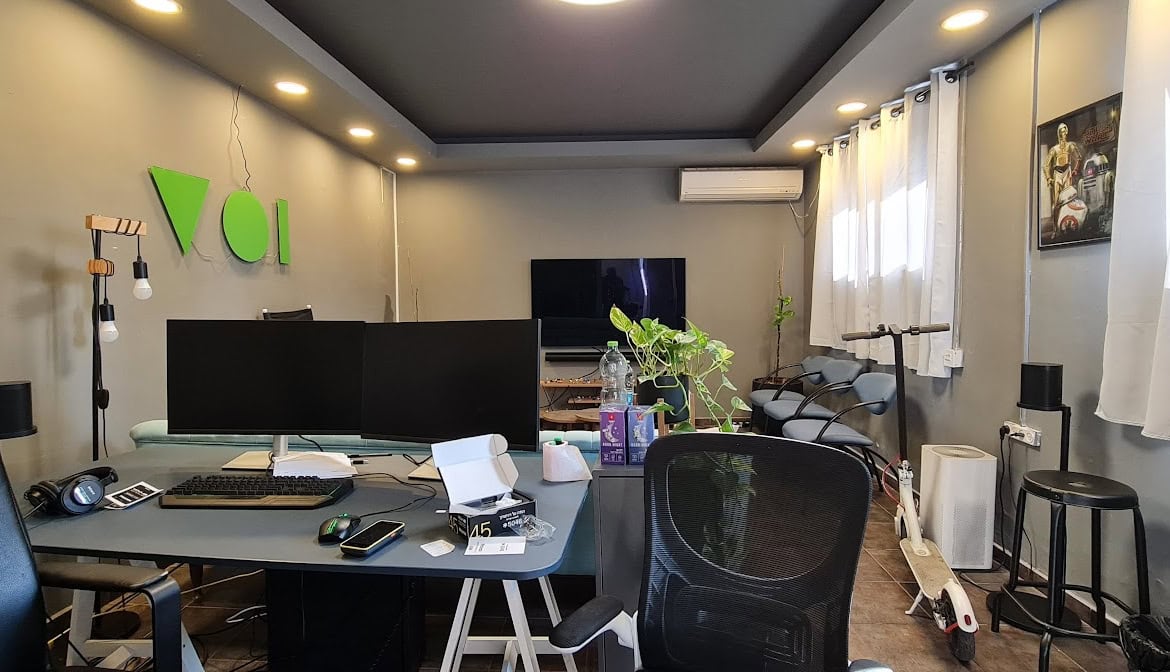 חדר צוות גדול