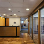 מבט כללי- עמדת קבלה ומסדרון