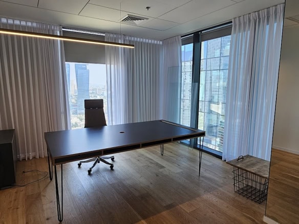 חדר עבודה/ חדר מנכ"ל