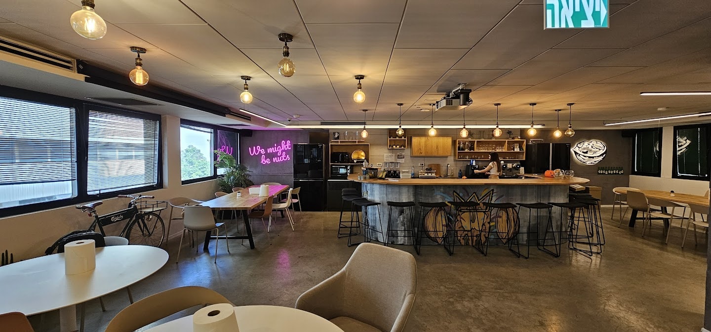 מטבח ופינת אוכל