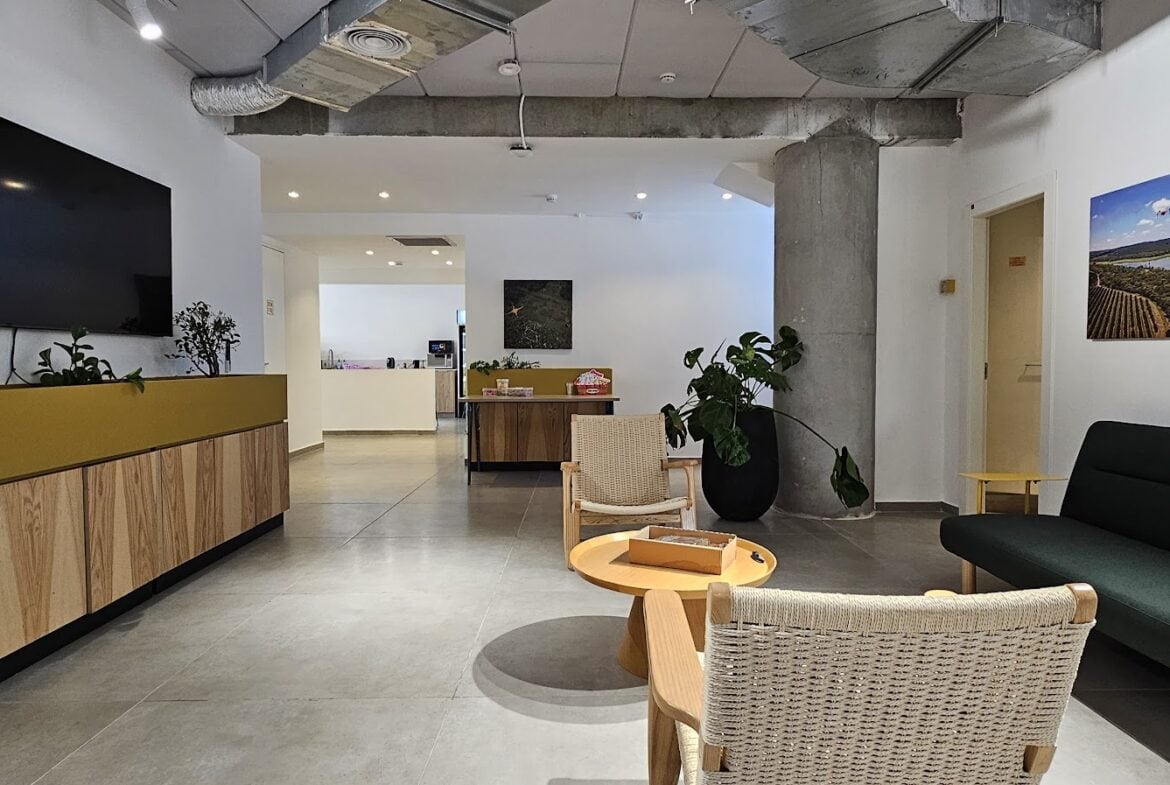 אזור לאונג' במשרד