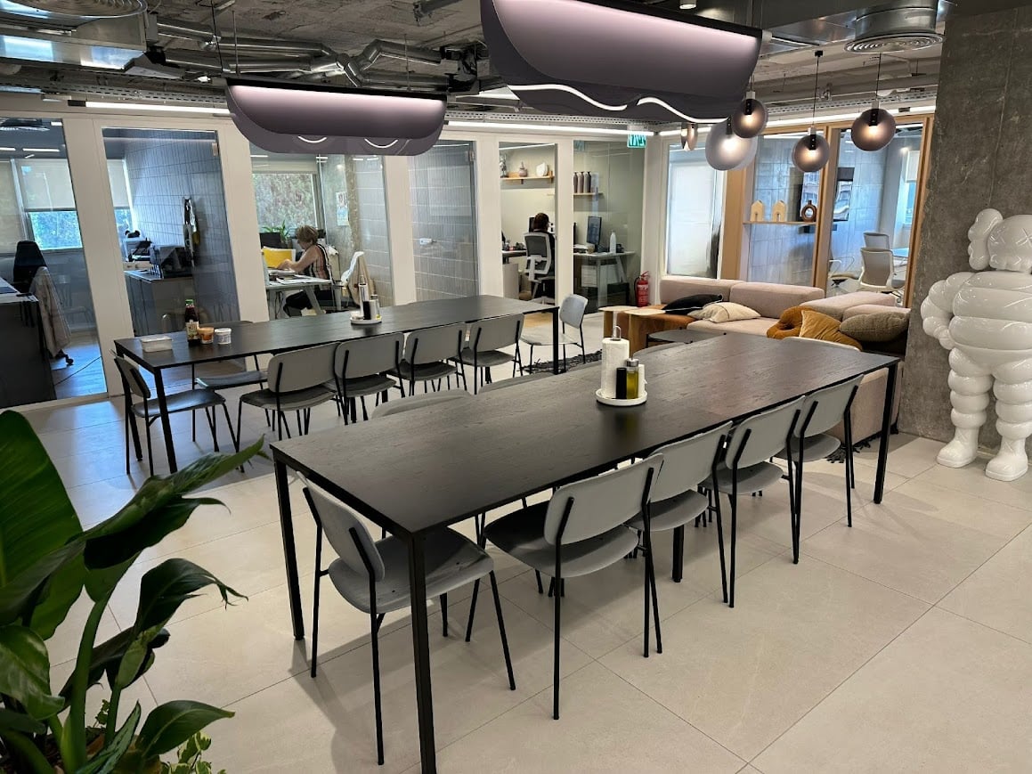 פינות אוכל ומקומות ישיבה