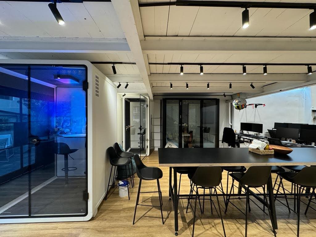 לופט תעשייתי במרחק הליכה מתחנת רכבת השלום