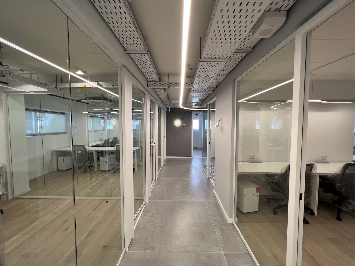 מבט כללי- מסדרון וחלוקה לחדרים