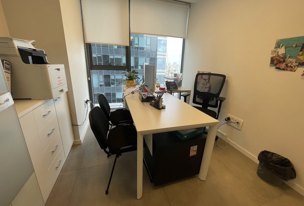 חדר עבודה נוסף