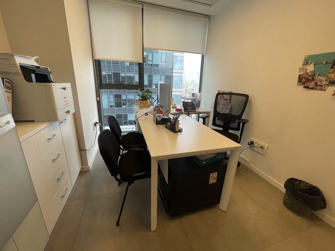 חדר עבודה נוסף