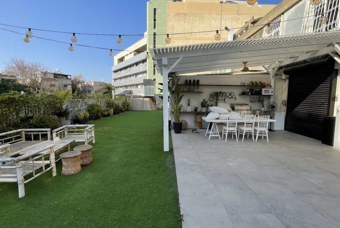 מרפסת פרטית מגניבה!