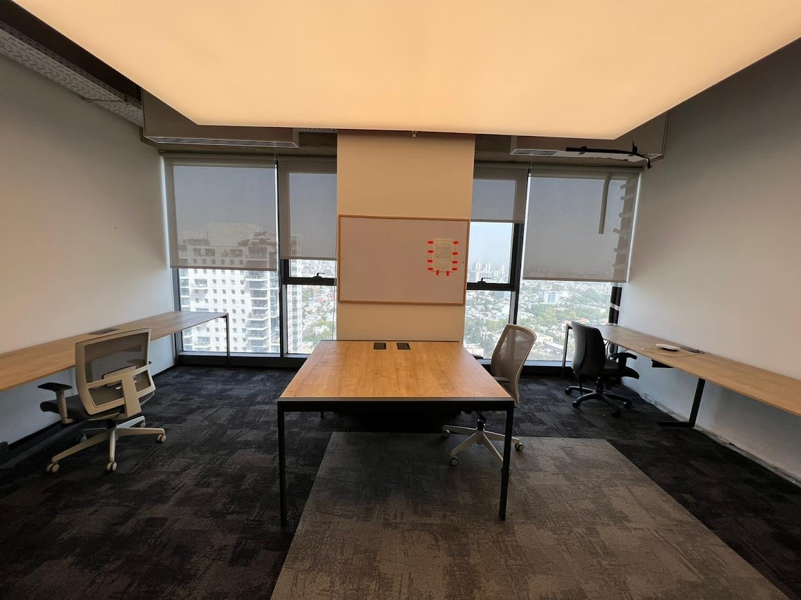 חדר עבודה גדול