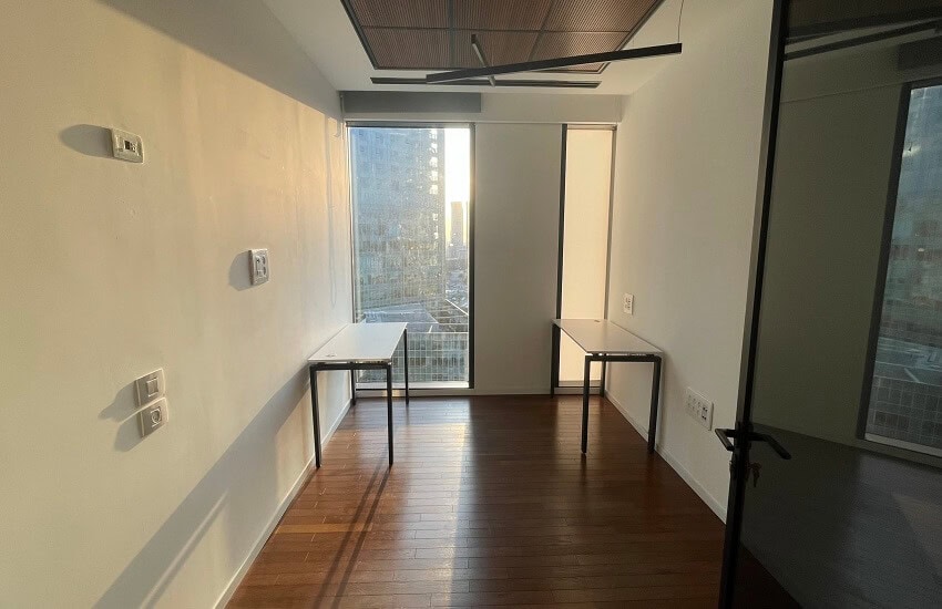 להשכרה משרד 270 מר באזור מידטאון