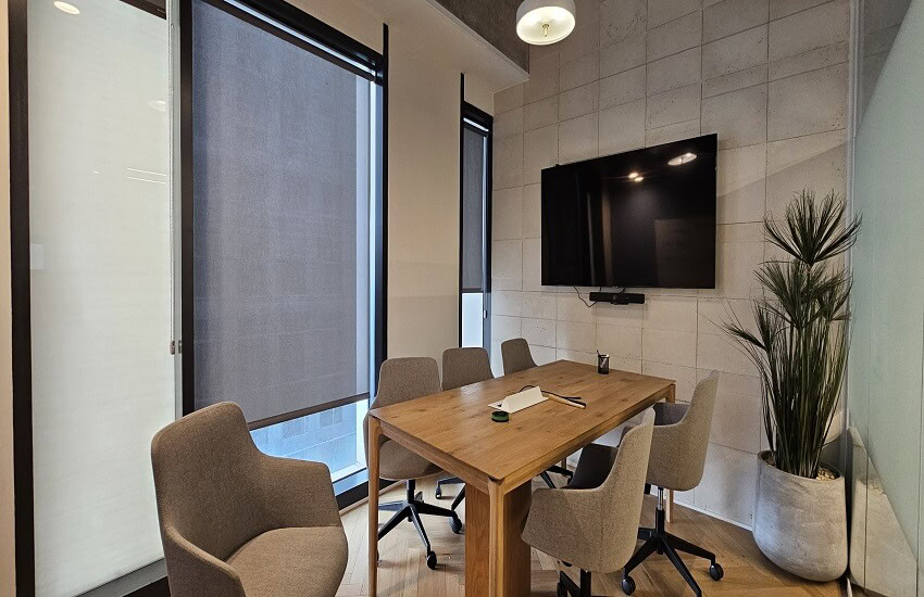 להשכרה משרד פלאג אנד פליי, 500 מר עם שתי מרפסות