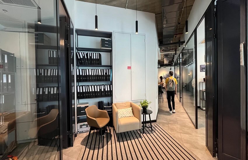 משרד להשכרה באזור מידטאון 240 מר