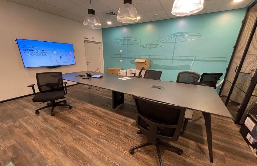 משרד להשכרה במגדל רסיטל 150 מר פלאג אנד פליי