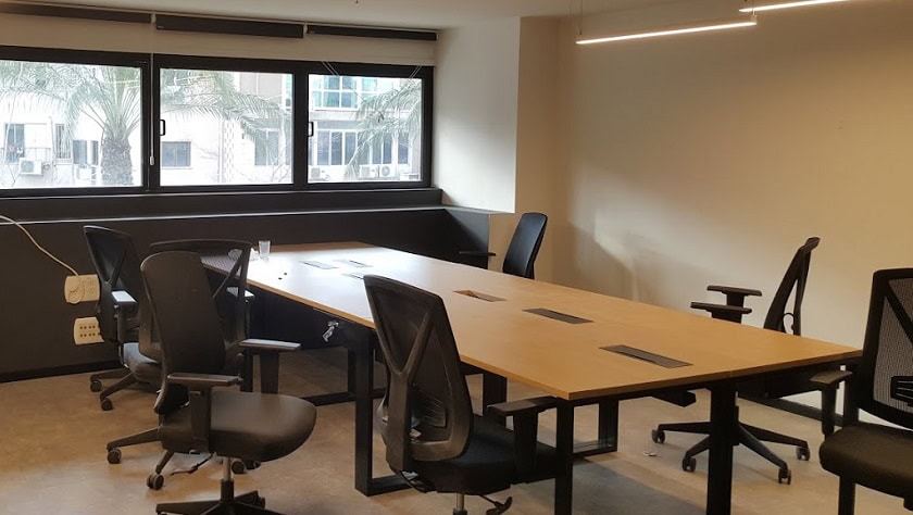 חדר עבודה במשרד