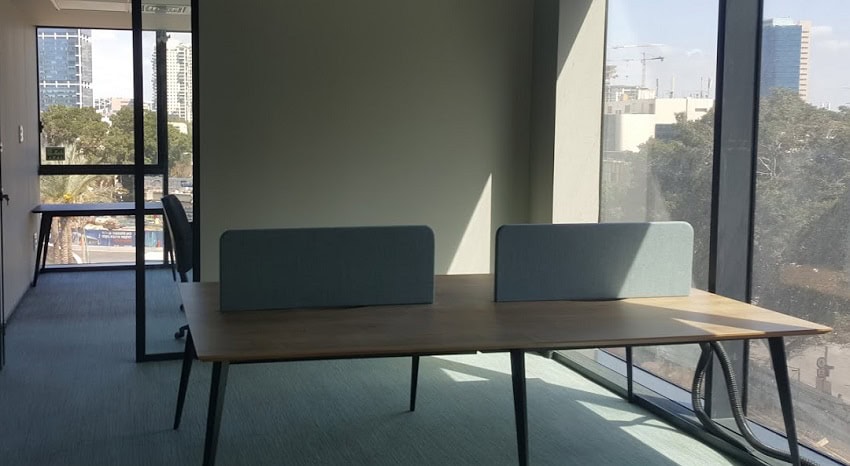 עמדות עבודה באופן ספייס