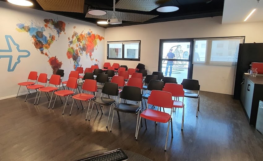 אופן ספייס/ חדר עבודה גדול