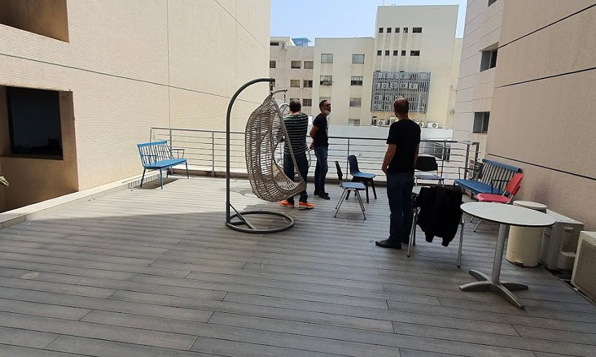 מרפסת פרטית