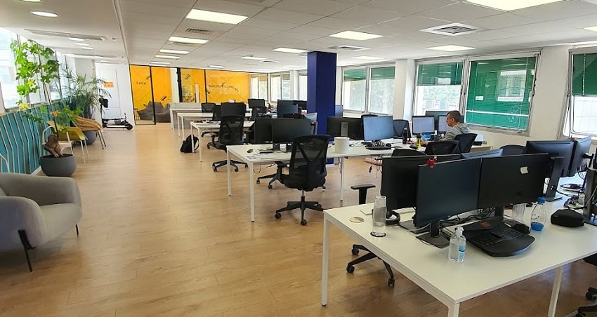 אופן ספייס במשרד