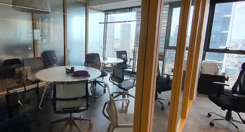 חדר ישיבות קטן/ חדר צוות