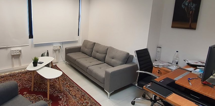 חדר עבודה גדול נוסף/ משרד פרטי