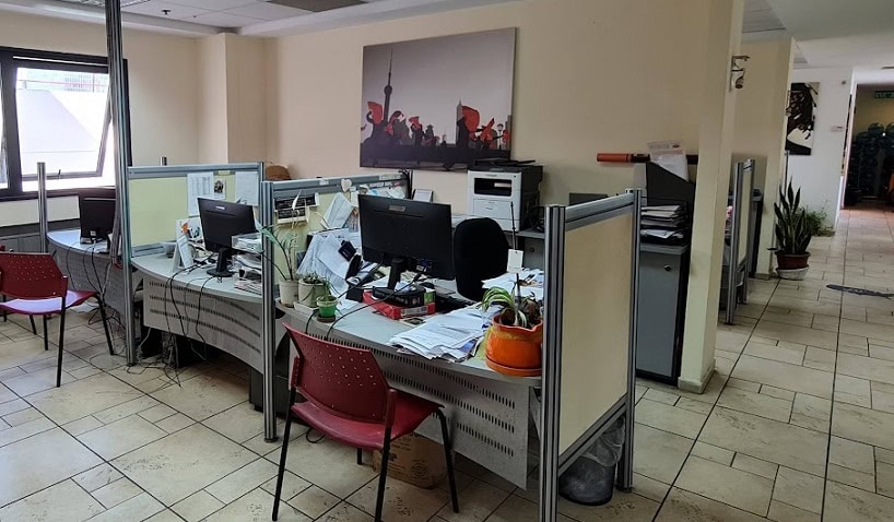 עמדות עבודה חלוקה לאזורי עבודה