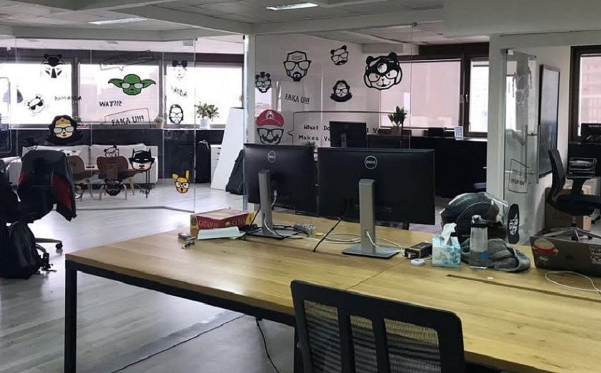 אזורי עבודה- חדר עבודה גדול