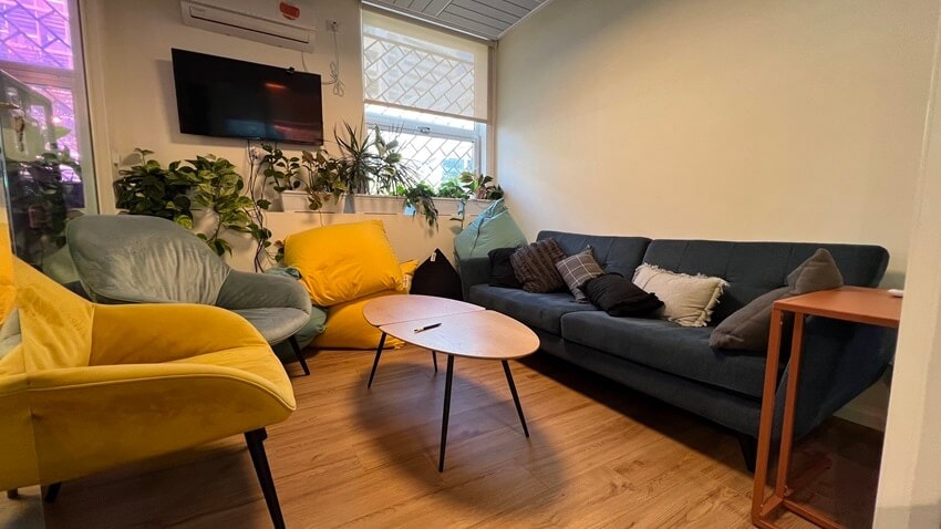 חדר לאונג'\אחד על אחד