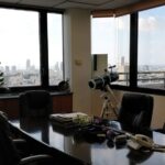 אחד מחדרי עבודה