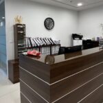 עמדת קבלה ו מסדרון