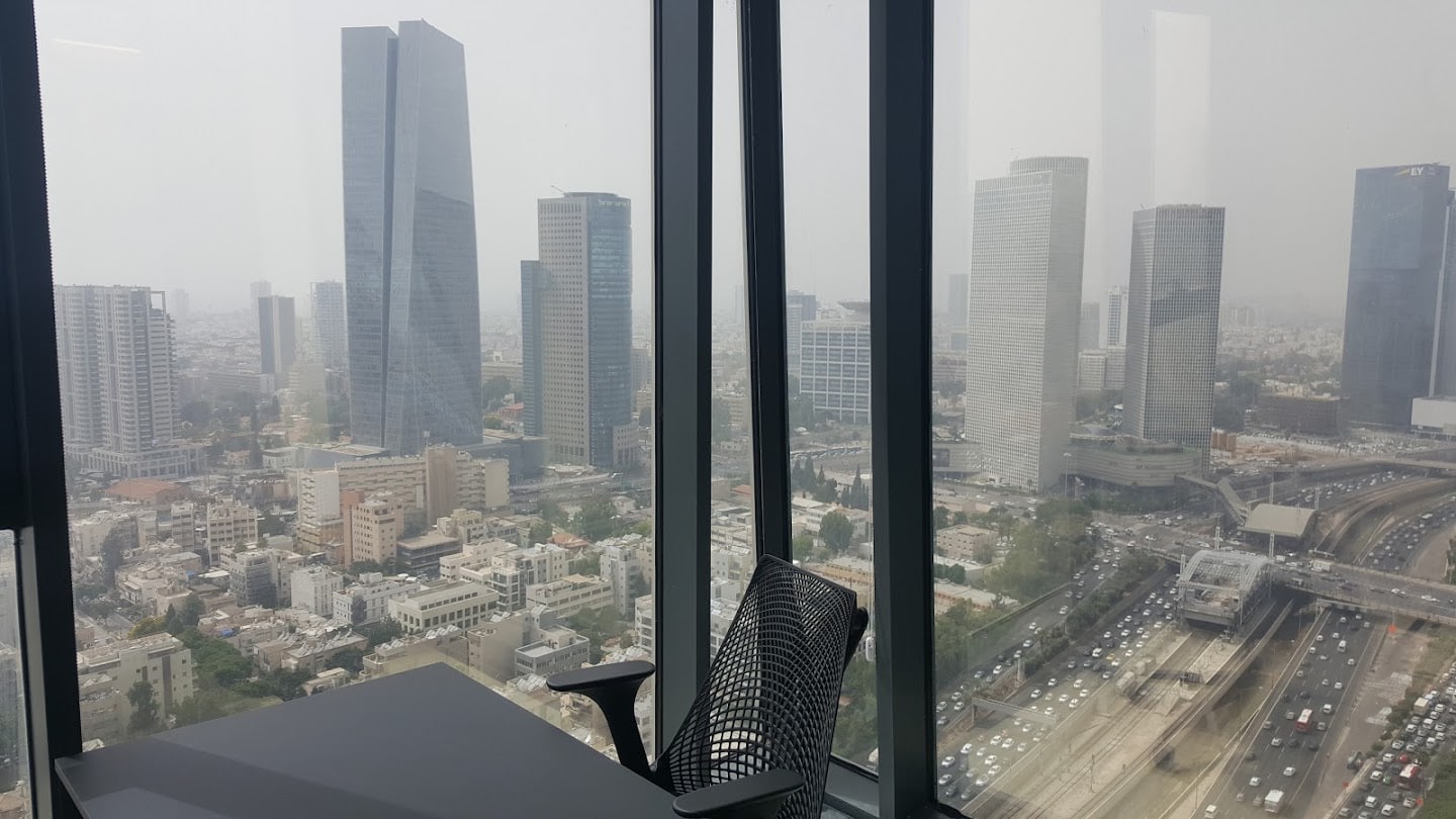 קומה גבוהה- נוף פנורמי לים