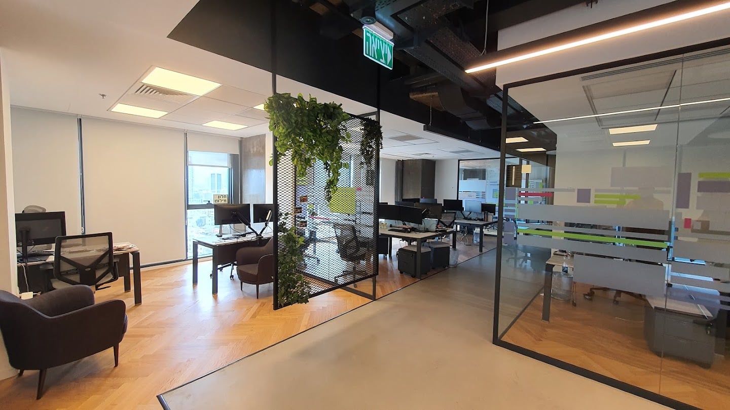 אופן ספייס וחדרי עבודה