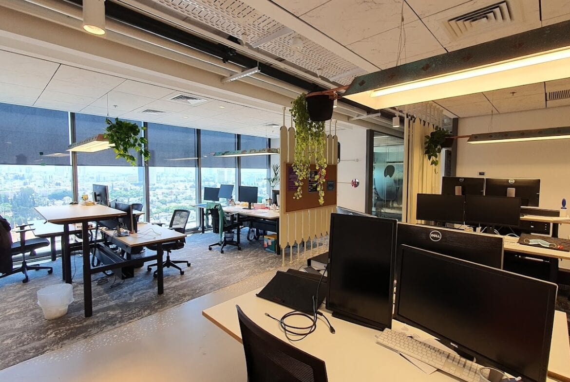 אופן ספייס עם עמדות