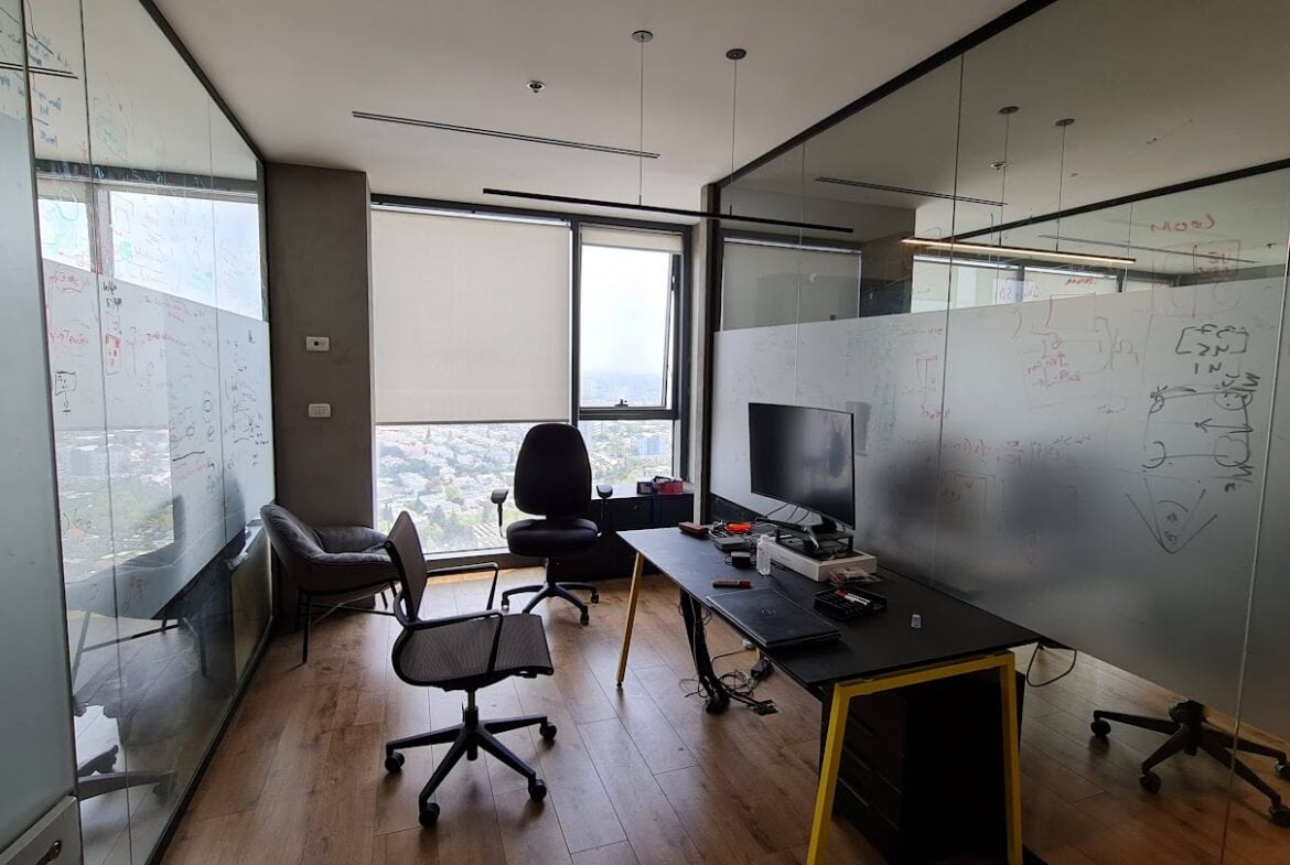 חדר עבודה במשרד/ חדר צוות