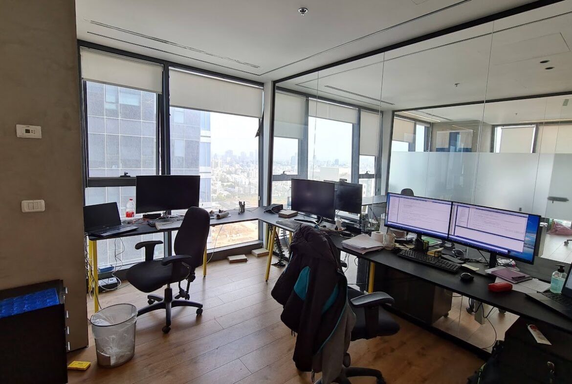 חדר עבודה במשרד/ חדר צוות