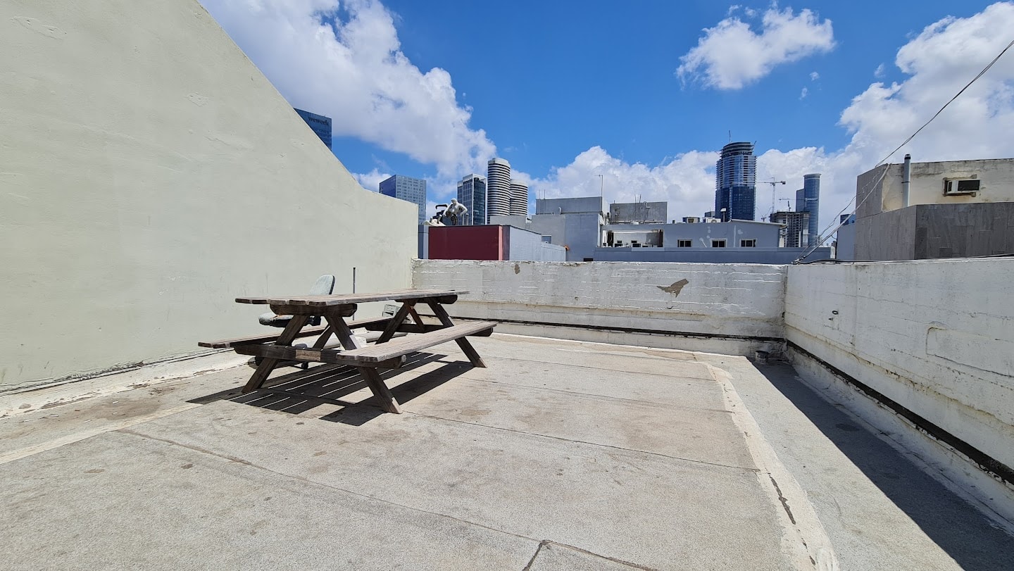 גג פרטי של המשרד