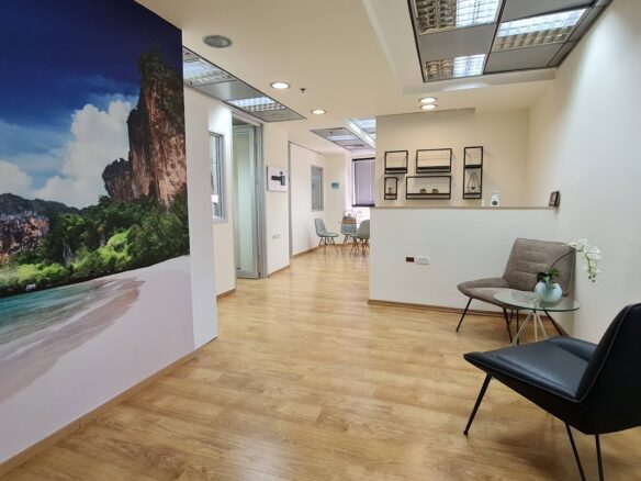 מבט כללי, מסדרון ופינת המתנה