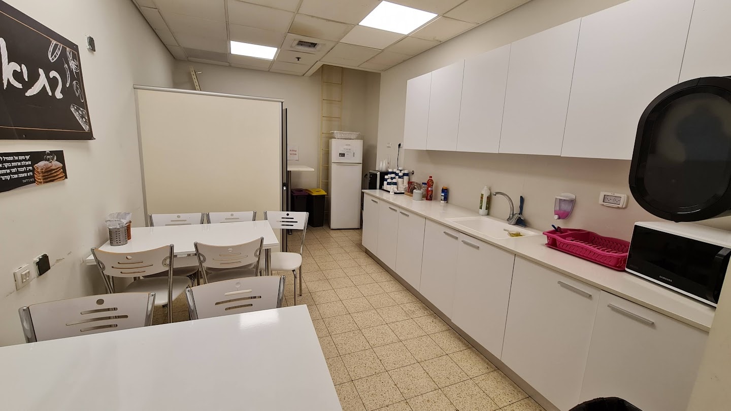 מטבחון נוסף