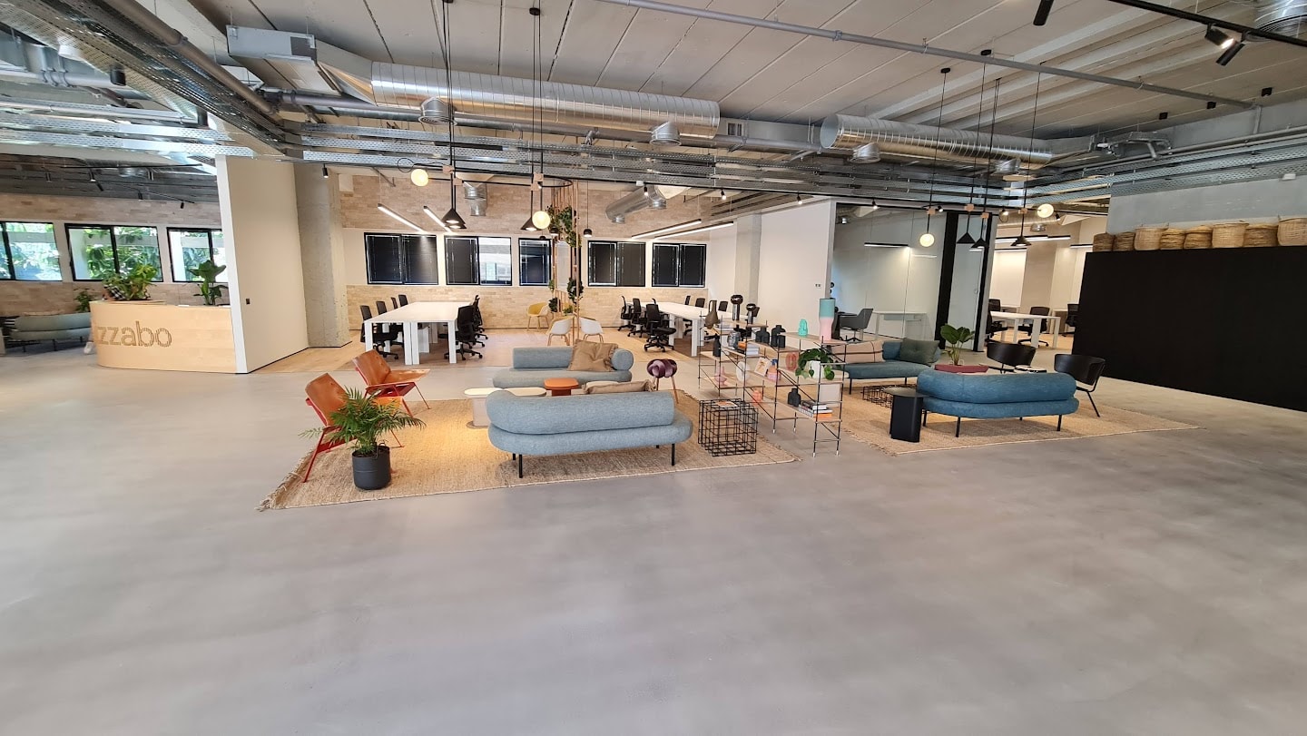 אזור לאונג'- אופן ספייס