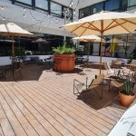 חצר פרטית מגניבה