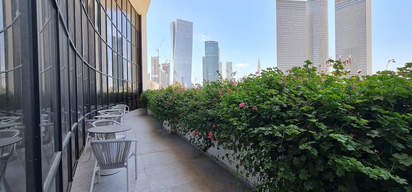 מרפסת פרטית עם נוף