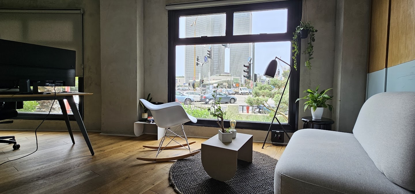 חדר לאונג' במשרד