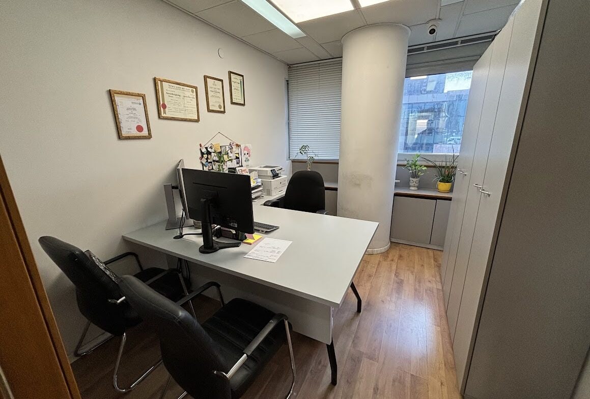 חדר עבודה יחיד/ זוגי