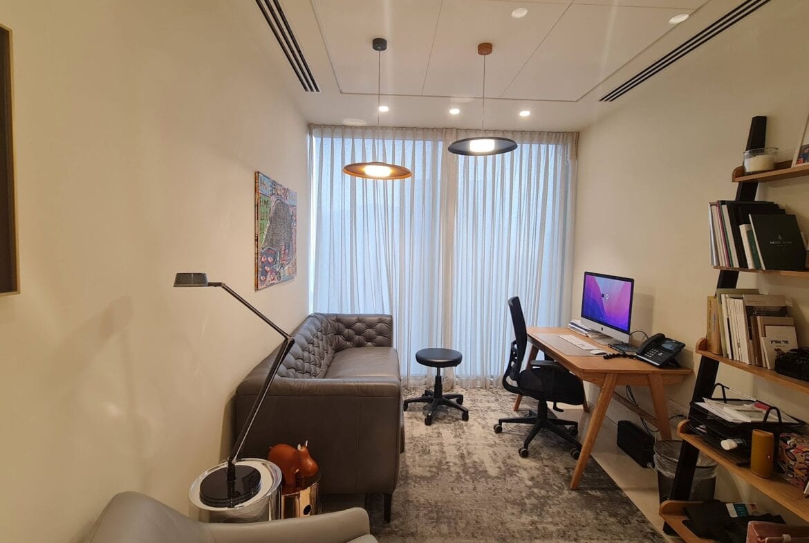 חדר עבודה/ חדר צוות