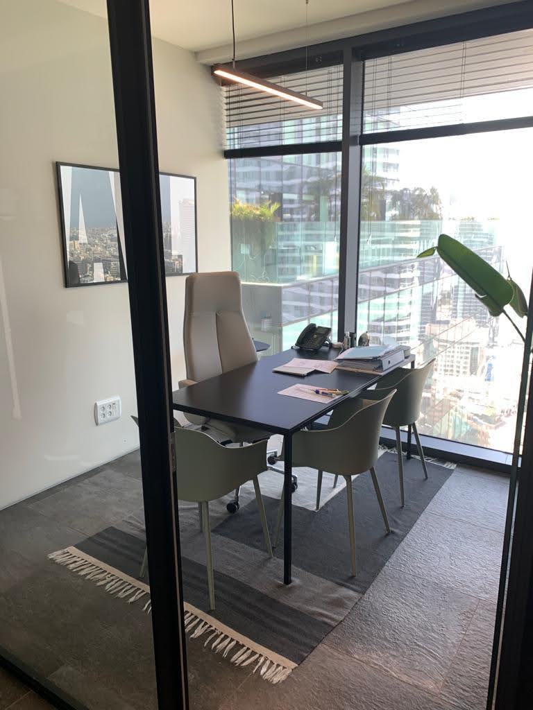 חדר מנהל/ משרד פרטי