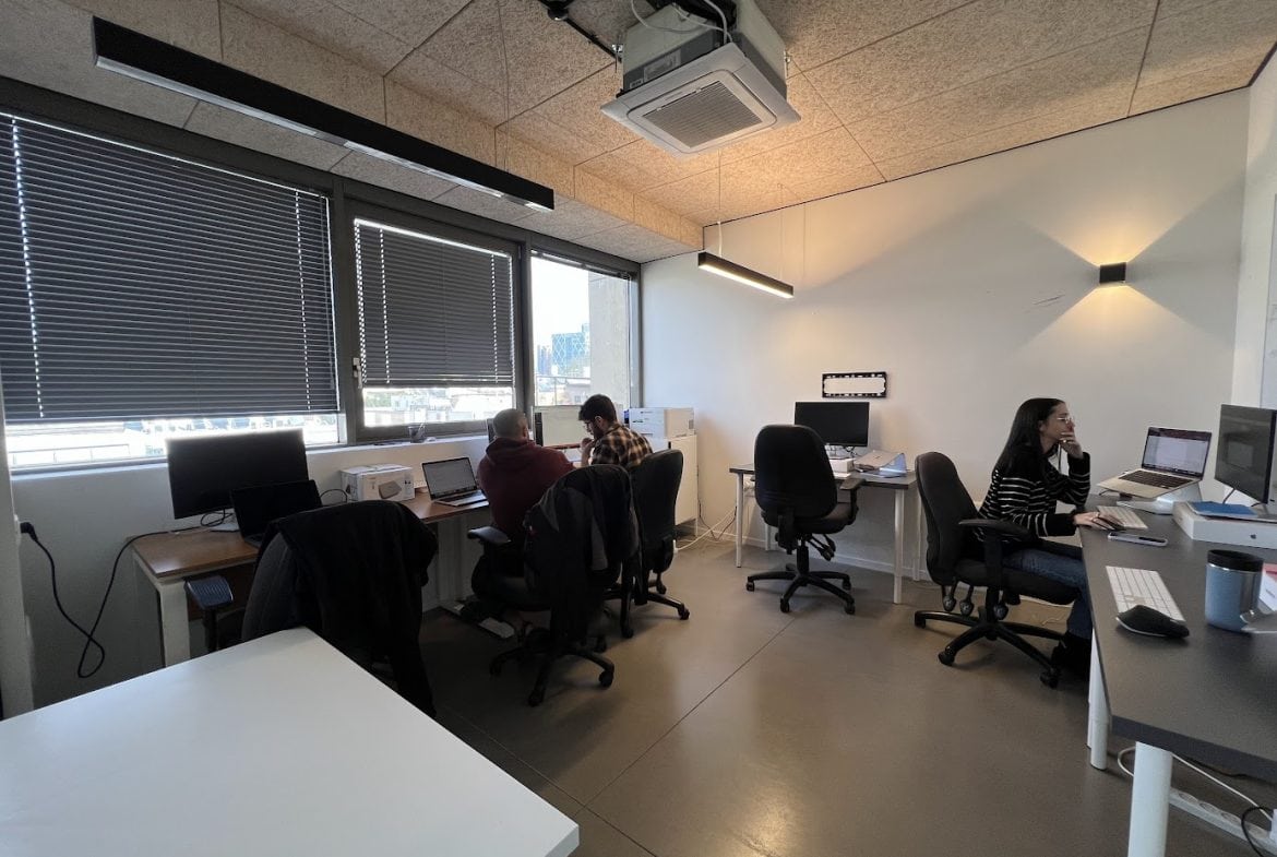 חדר צוות גדול