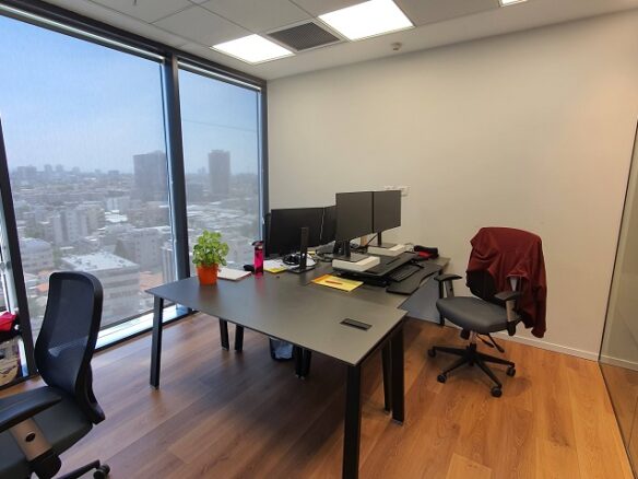 ‘להשכרה משרד 270 מ”ר במגדלי חג’ג